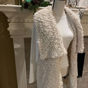 Cream Colored Altar’d State Sherpa Open Front Vest with Pockets - Size Medium